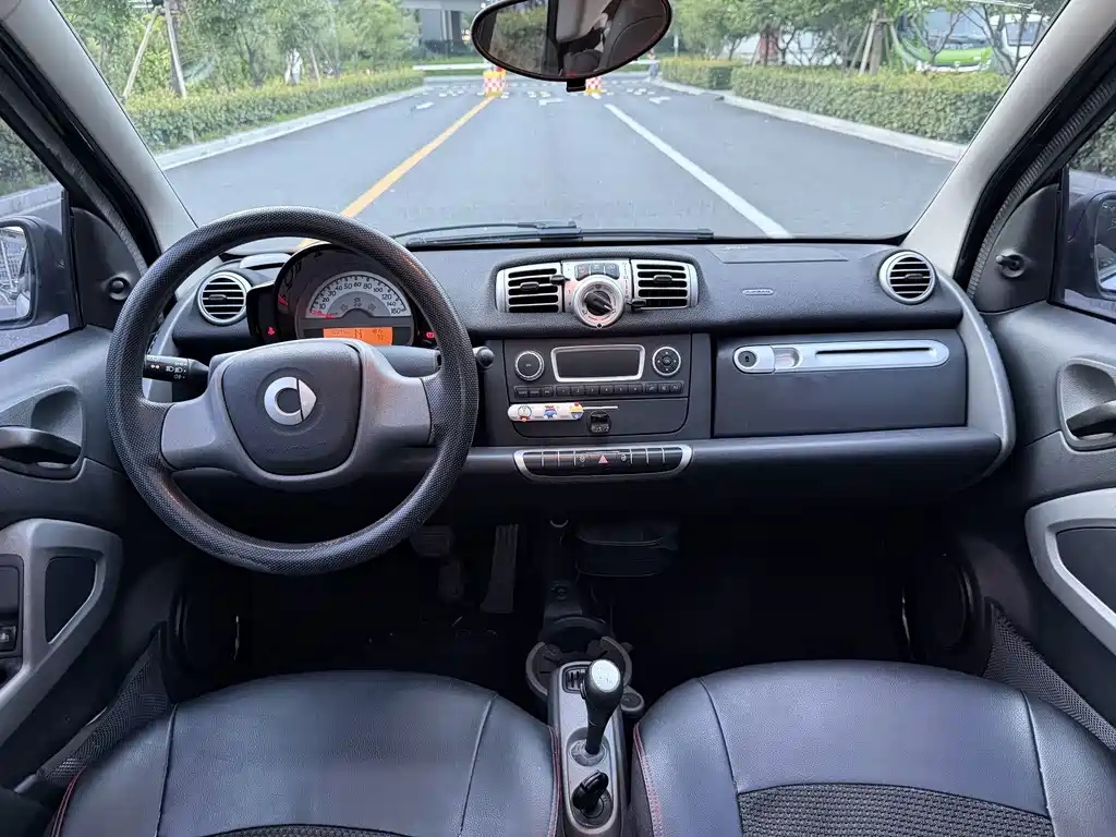 smart Smart Fortwo — миниатюра 10