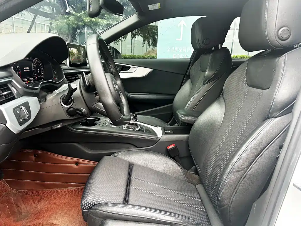 Audi A4L — миниатюра 7