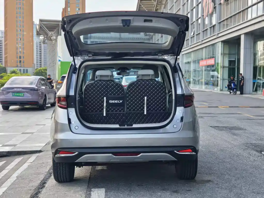 Geely Jia Ji New Energy — миниатюра 11