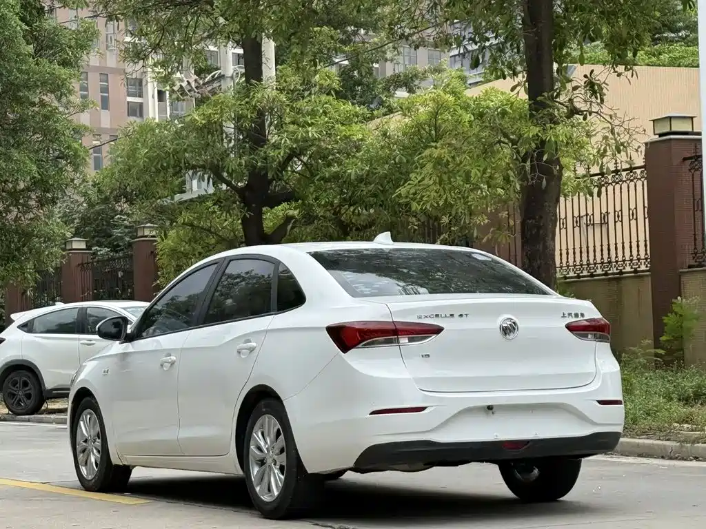Buick Excelle — миниатюра 7