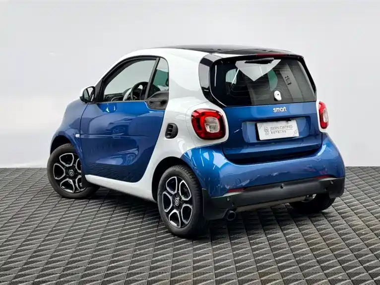 smart Smart Fortwo — миниатюра 6
