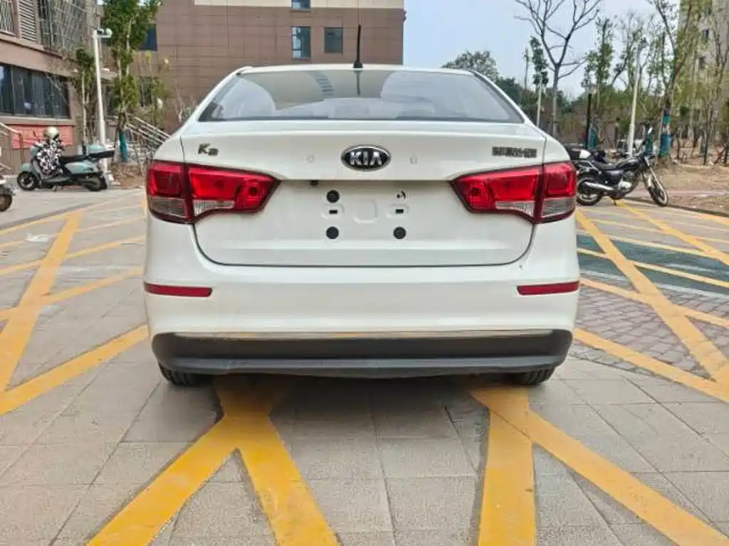Kia K2 — миниатюра 5