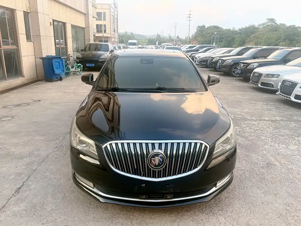 Buick LaCrosse — миниатюра 3
