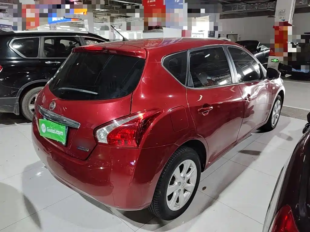 Nissan Tiida — миниатюра 7