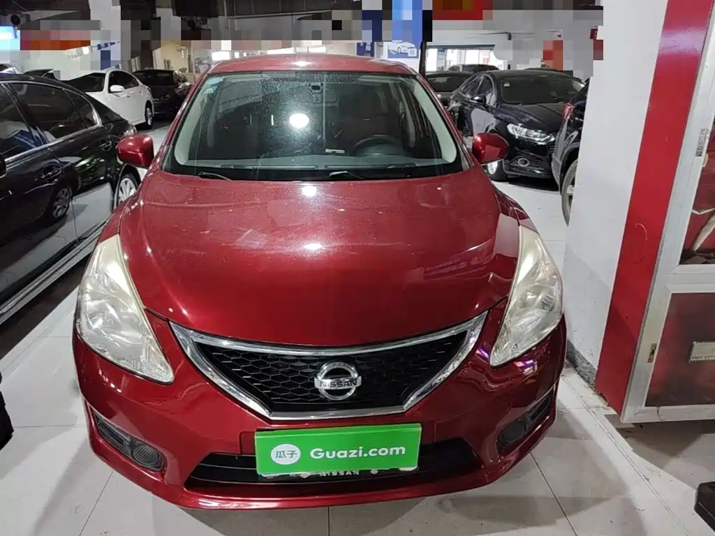 Nissan Tiida — миниатюра 3