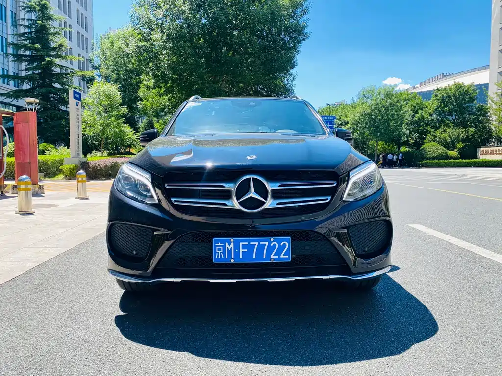 Mercedes-Benz GLE (Import) — миниатюра 2