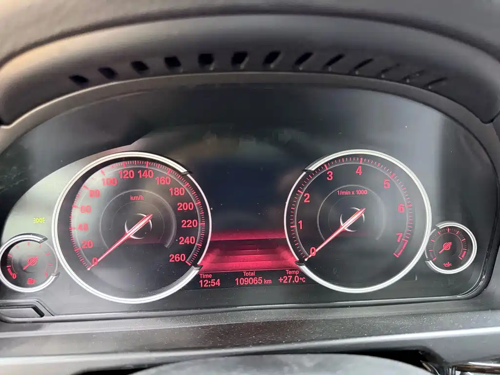 BMW X5 (Import) — миниатюра 12