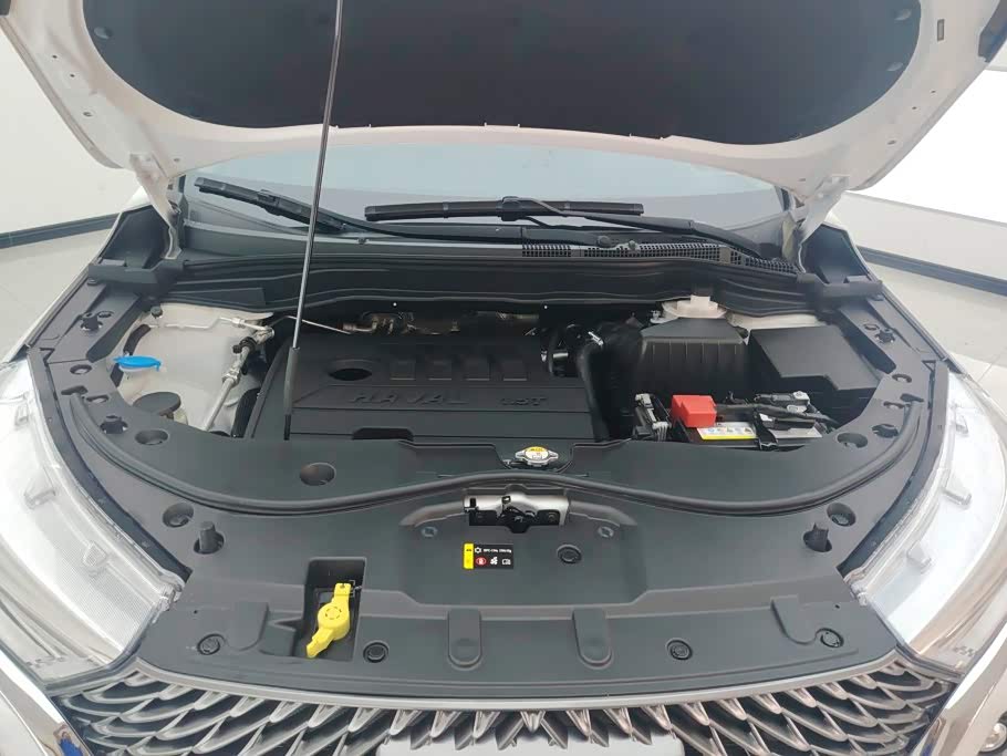 Haval Haval M6 1.5 л 2021 г. Белый, пробег 12800 км