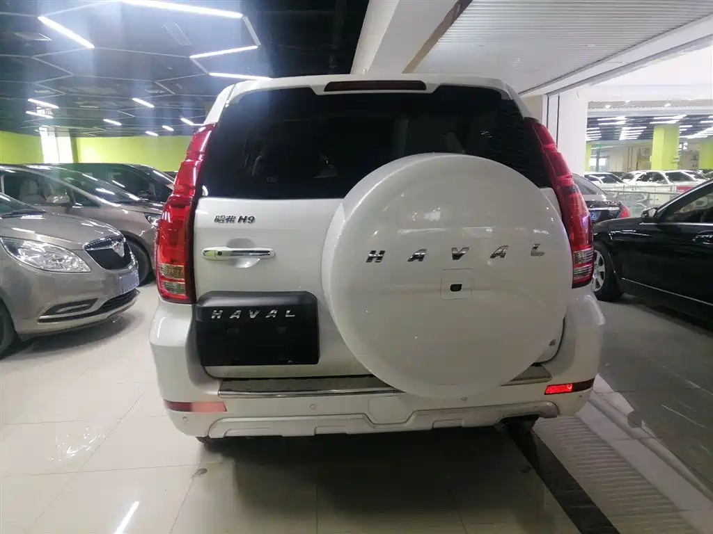 Haval H9 2022 2.0T Smart 5 мест