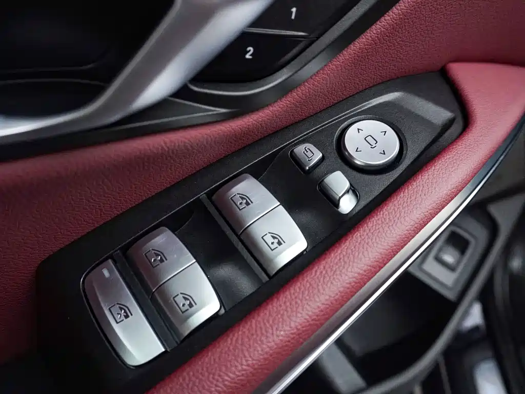BMW 3 Series — миниатюра 10