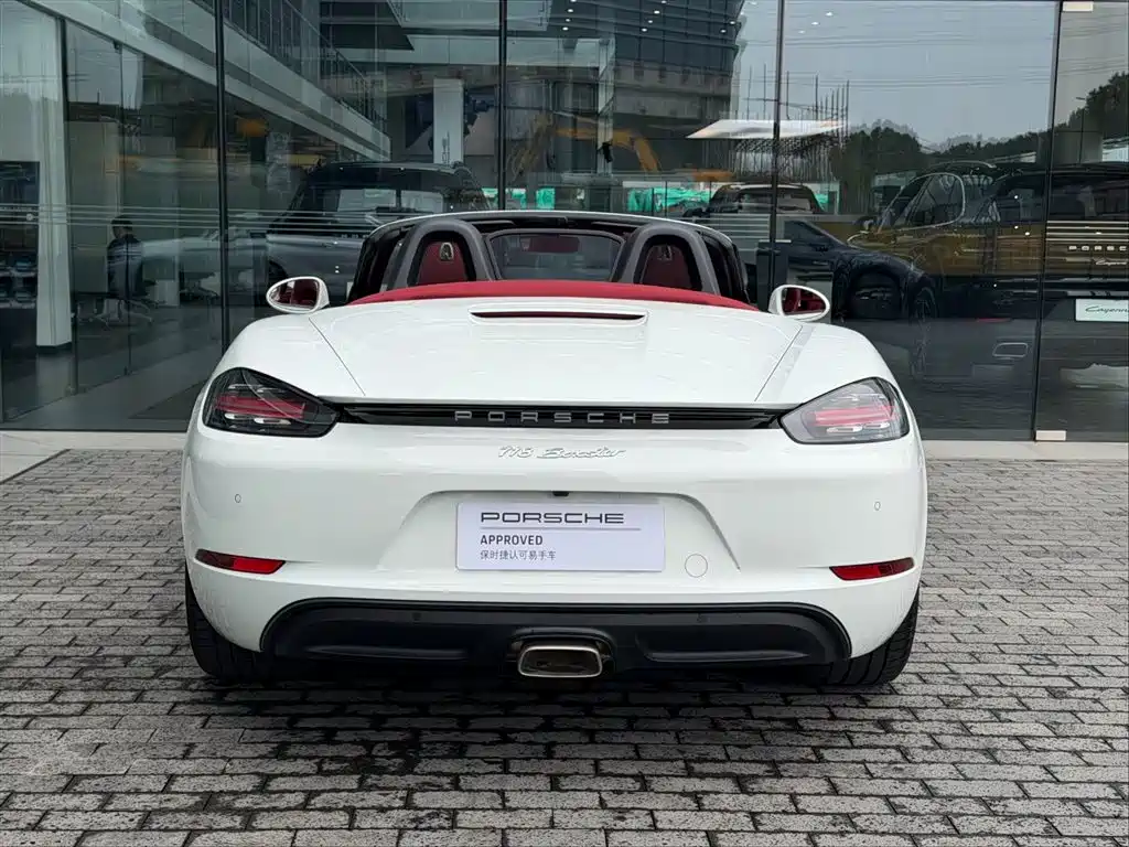 PORSCHE 718