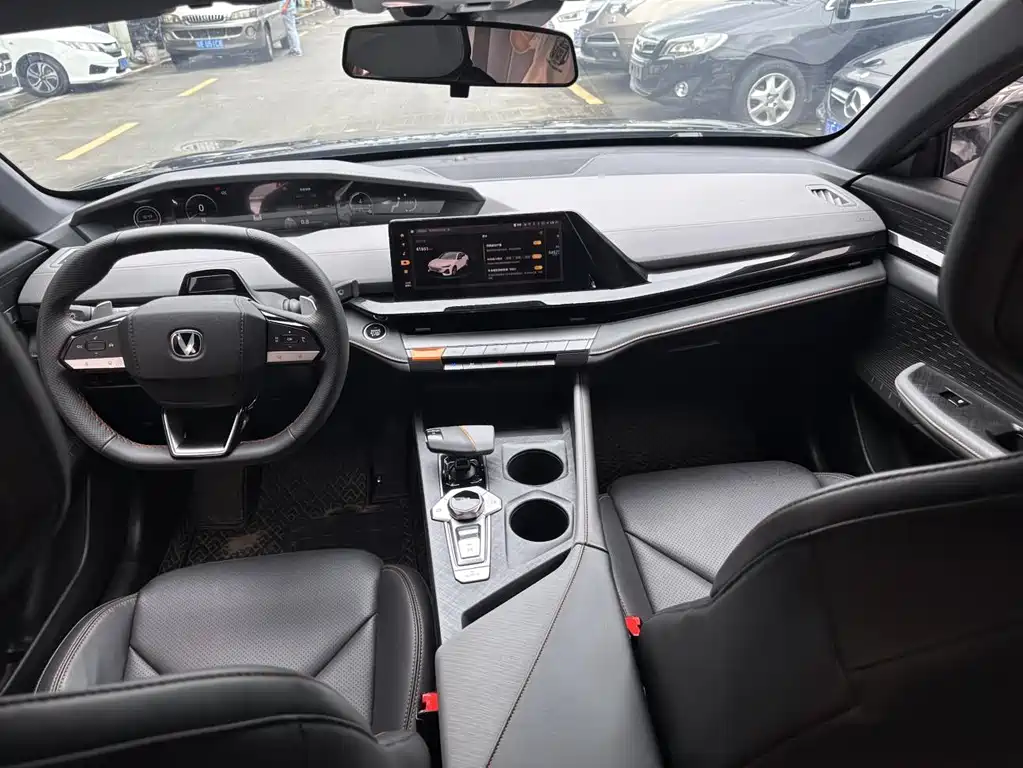 Changan UNI-V — миниатюра 8
