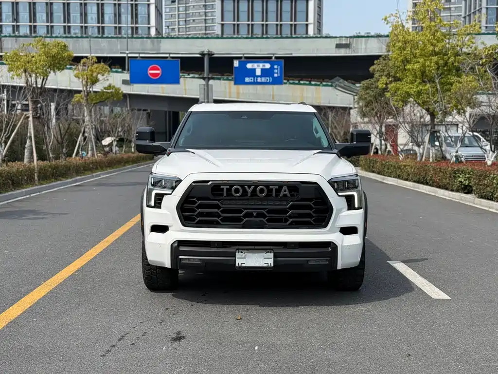 Toyota Sequoia 2023 3.5L