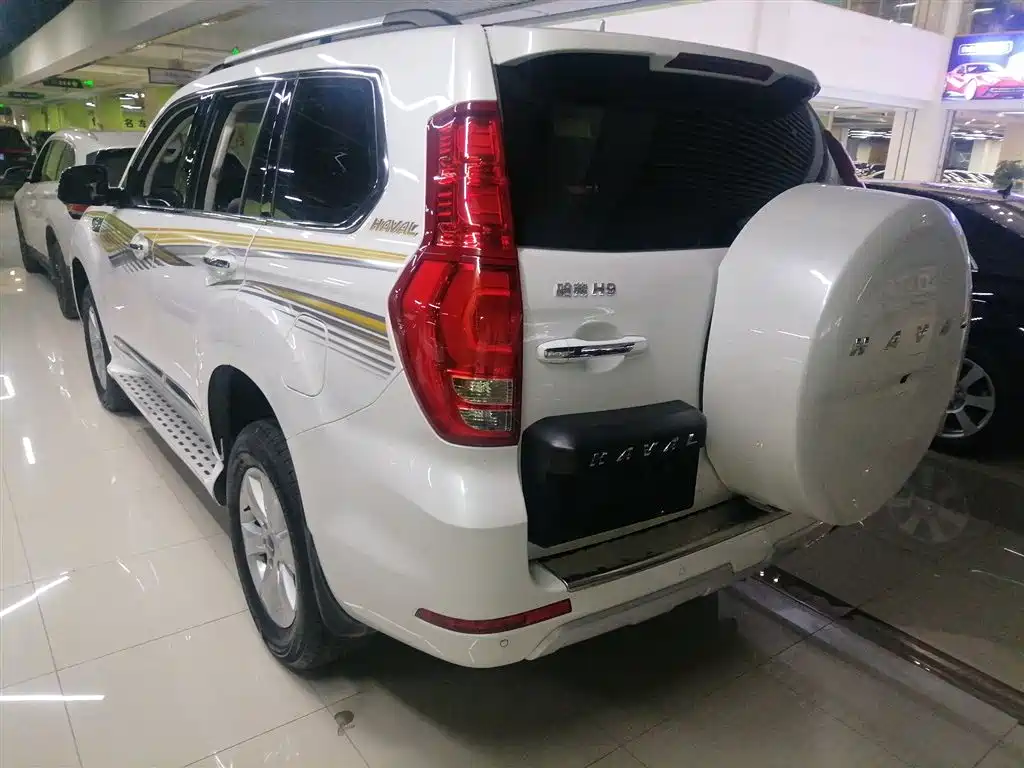 Haval H9 2022 2.0T Smart 5 мест