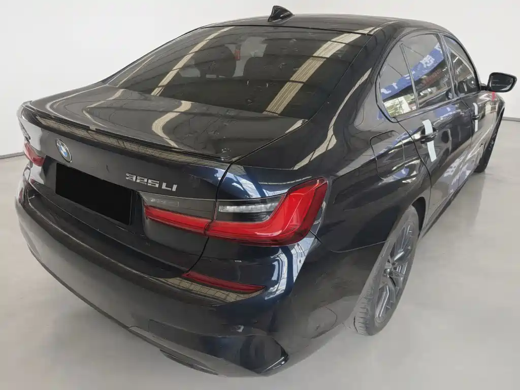 BMW 3 Series — миниатюра 4