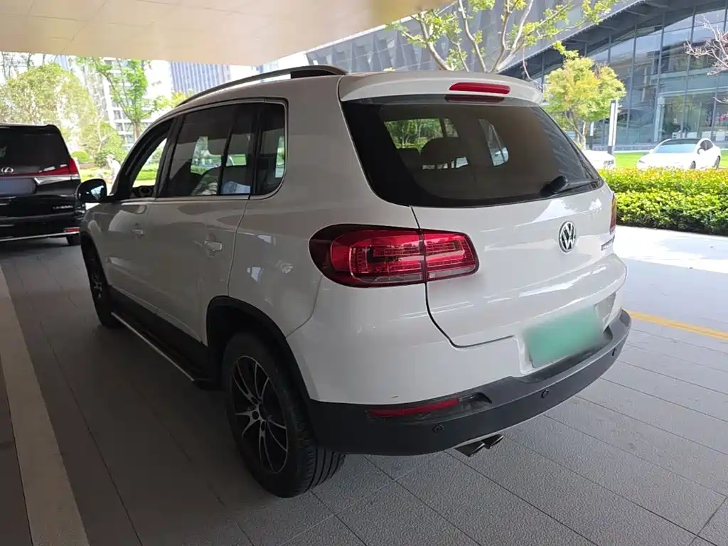 Volkswagen Tiguan — миниатюра 5