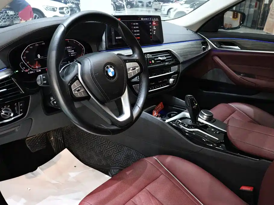 BMW 5 Series — миниатюра 6