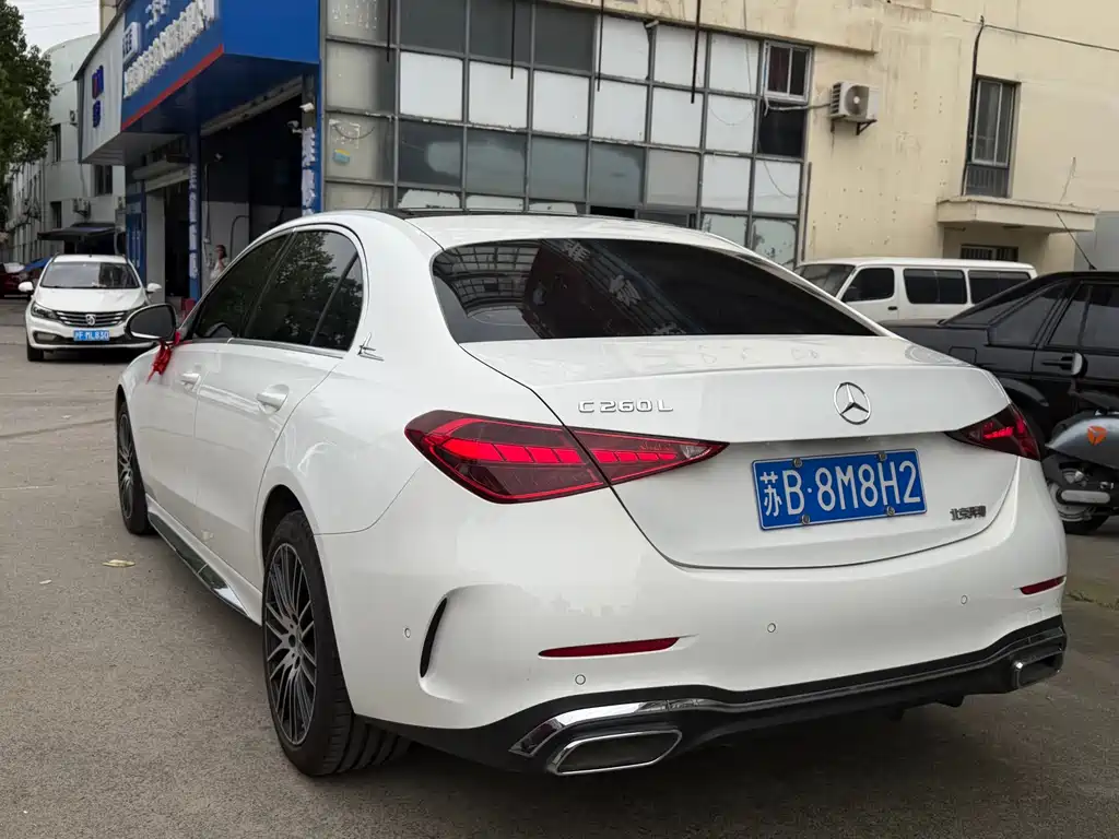 Mercedes-Benz C-Class — миниатюра 3