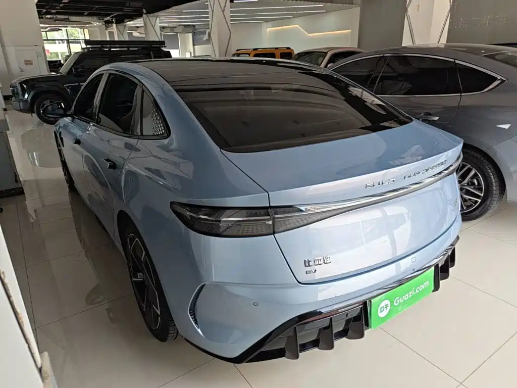 BYD Seal — миниатюра 5