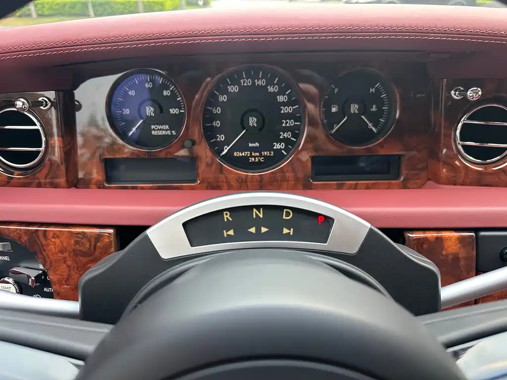 Rolls-Royce Phantom — миниатюра 3