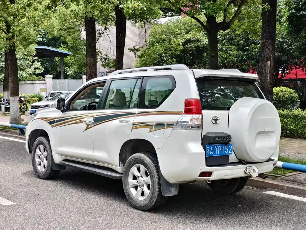 Toyota Land Cruiser Prado 2013 2.7L