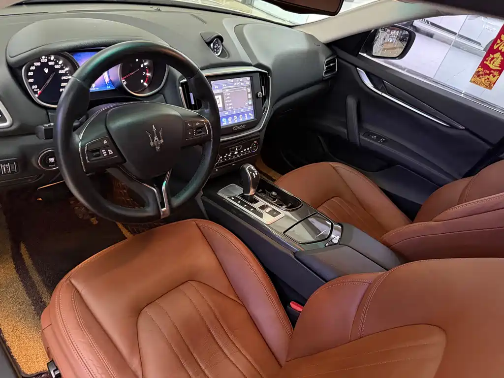 Maserati Ghibli — миниатюра 7