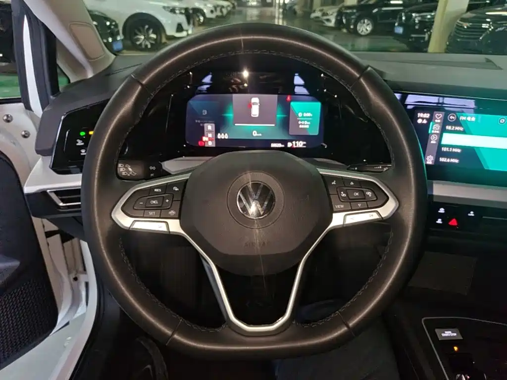 Volkswagen Golf — миниатюра 11