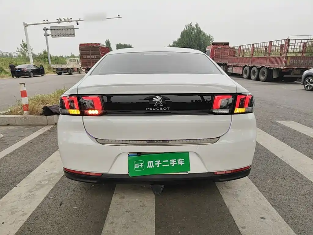 Peugeot 308 — миниатюра 6