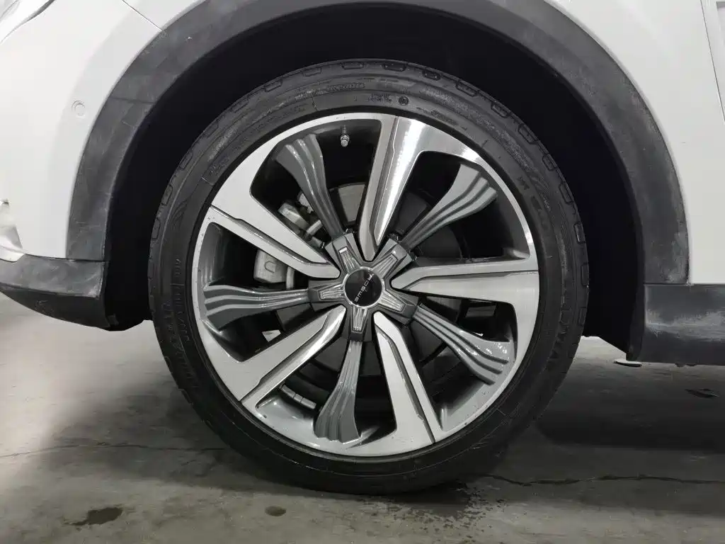 Roewe MARVEL X — миниатюра 17