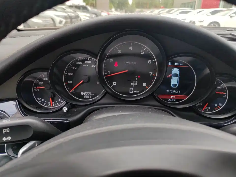 Porsche Panamera — миниатюра 4