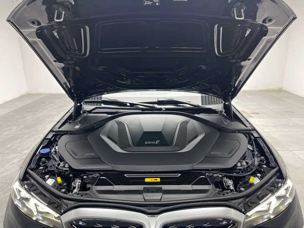 BMW i3 — миниатюра 9