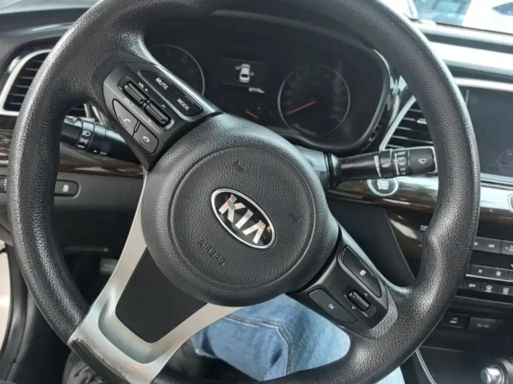 Kia K4 — миниатюра 11