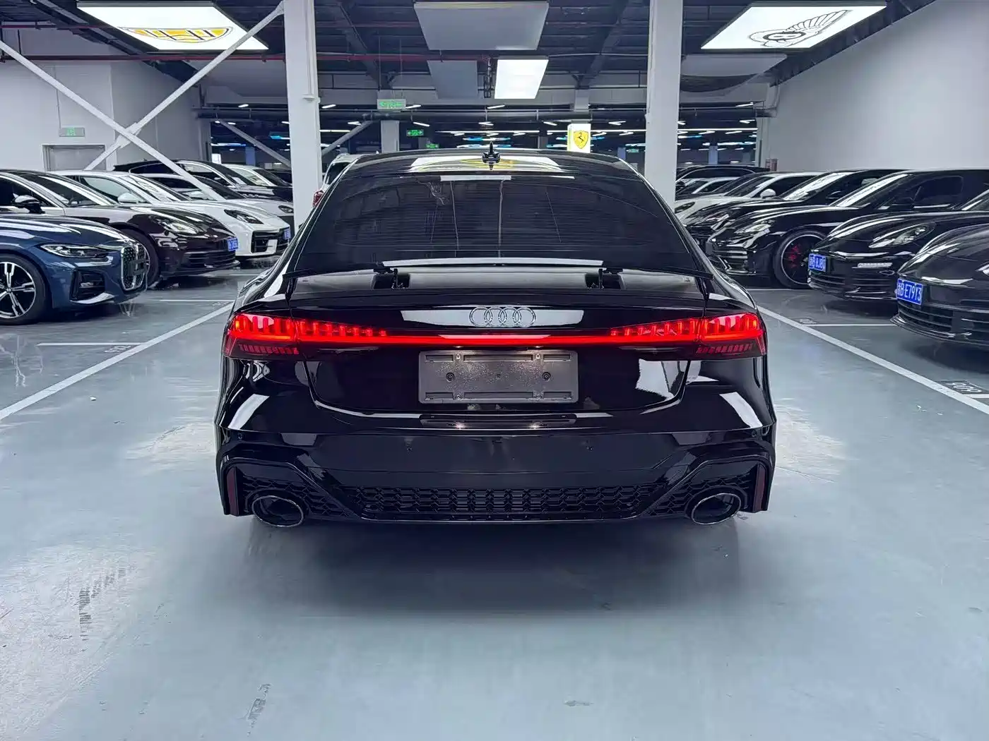 Audi A7 2021 Черный из Китая