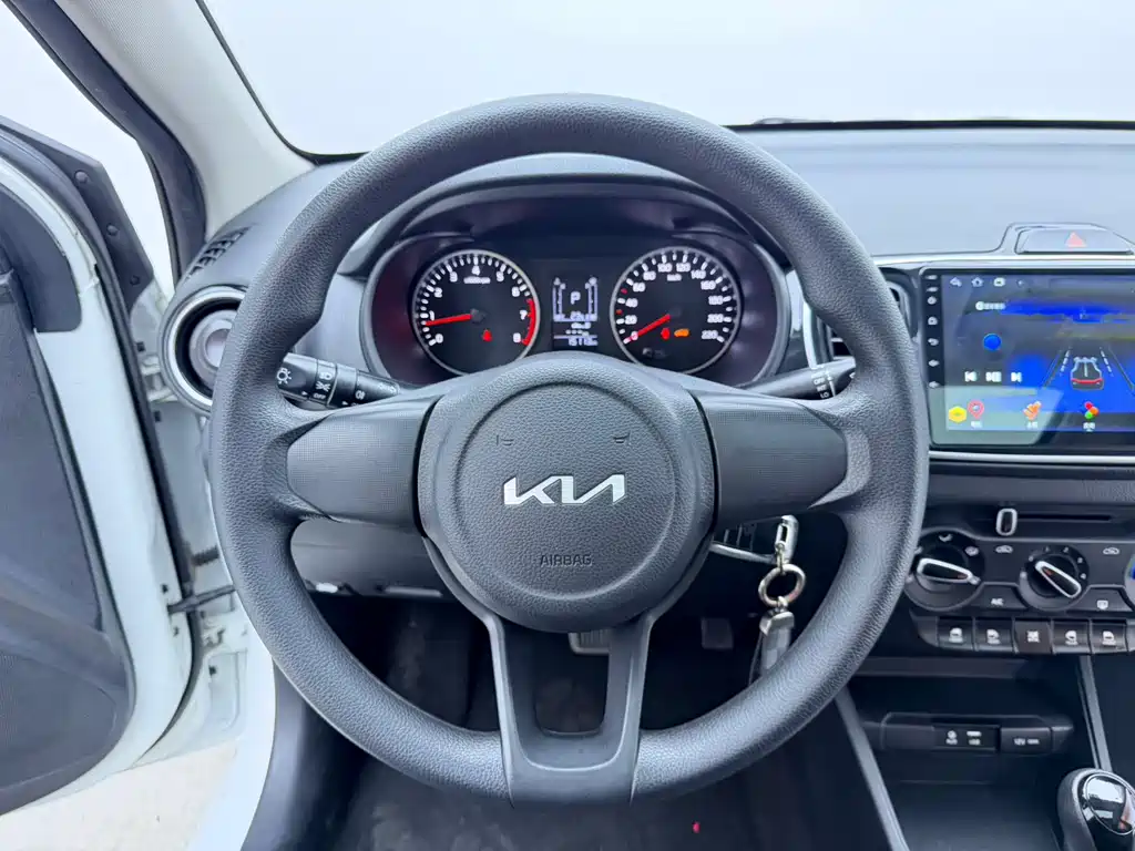 Kia Huanchi — миниатюра 7