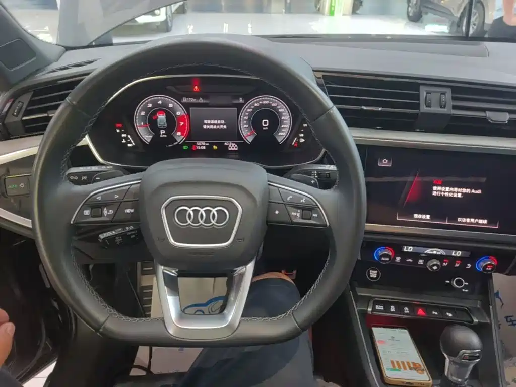 Audi Q3 — миниатюра 10