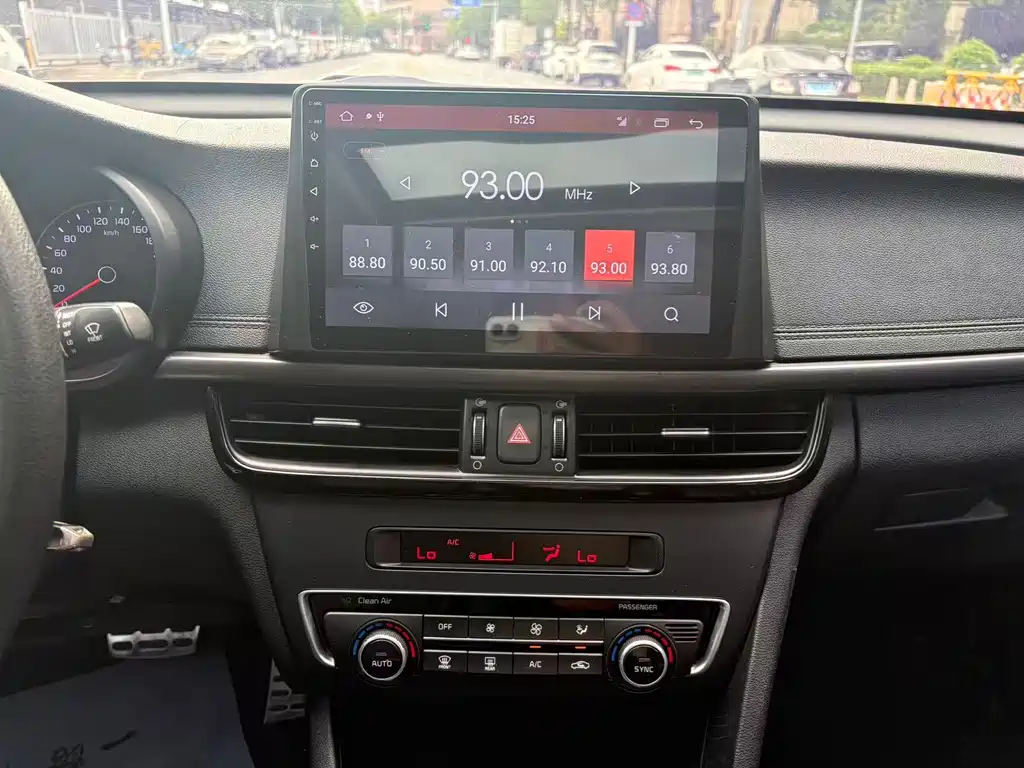Kia K5 — миниатюра 11