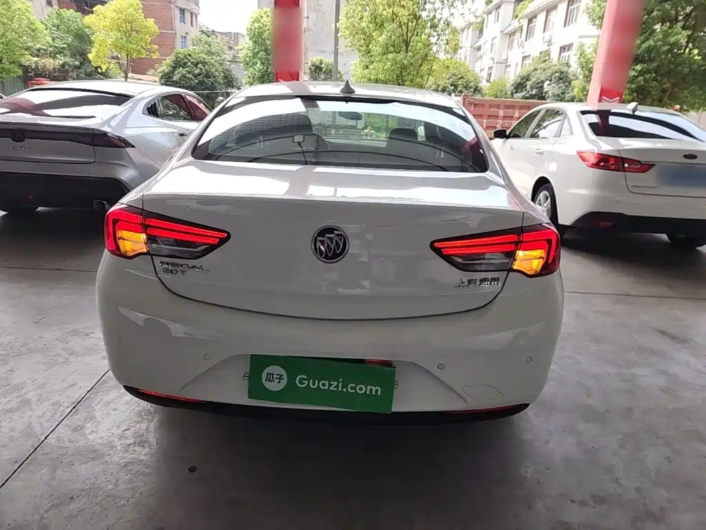 Buick Regal — миниатюра 6