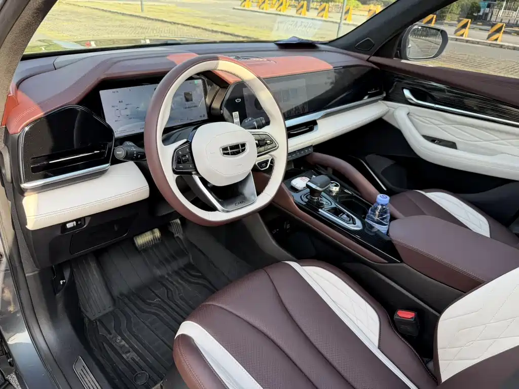 Geely Xingyue L — миниатюра 11