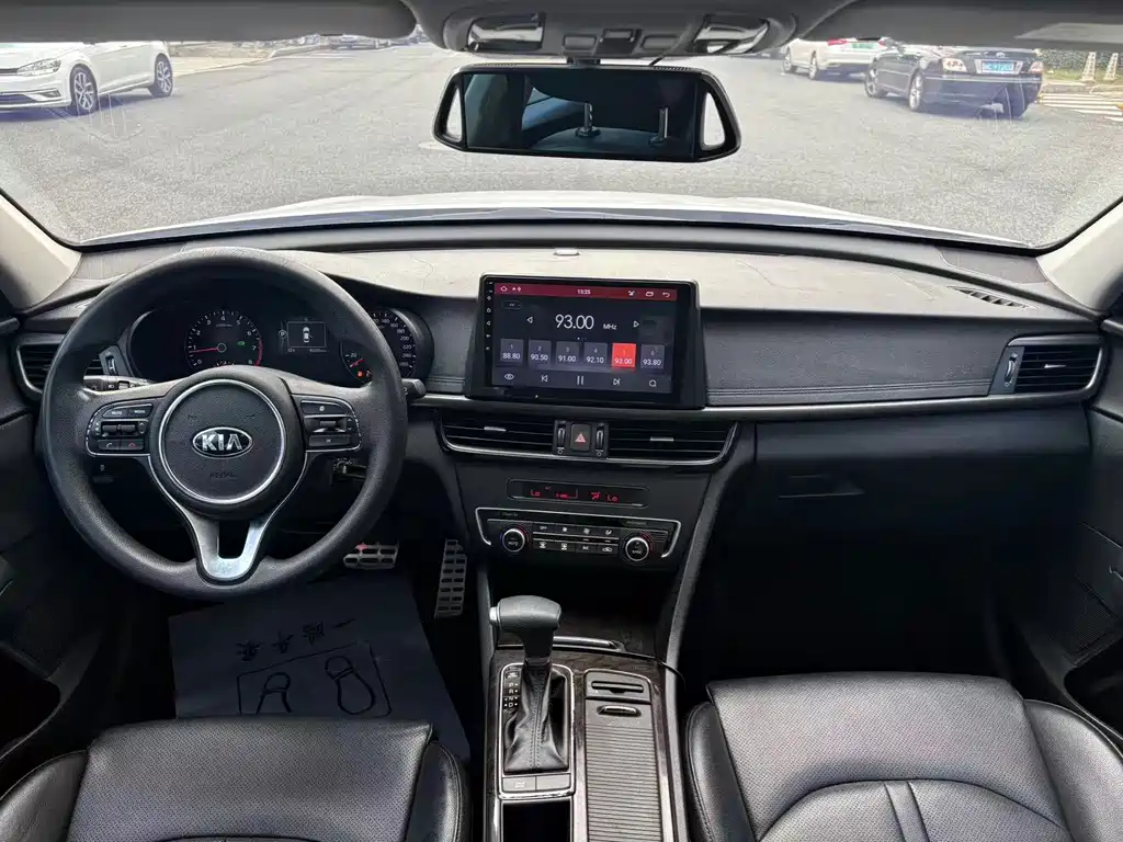 Kia K5 — миниатюра 10