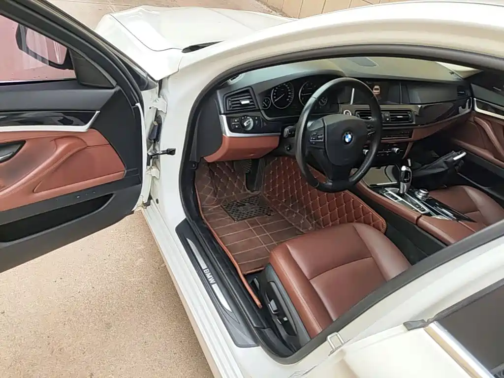 BMW 5 Series — миниатюра 16