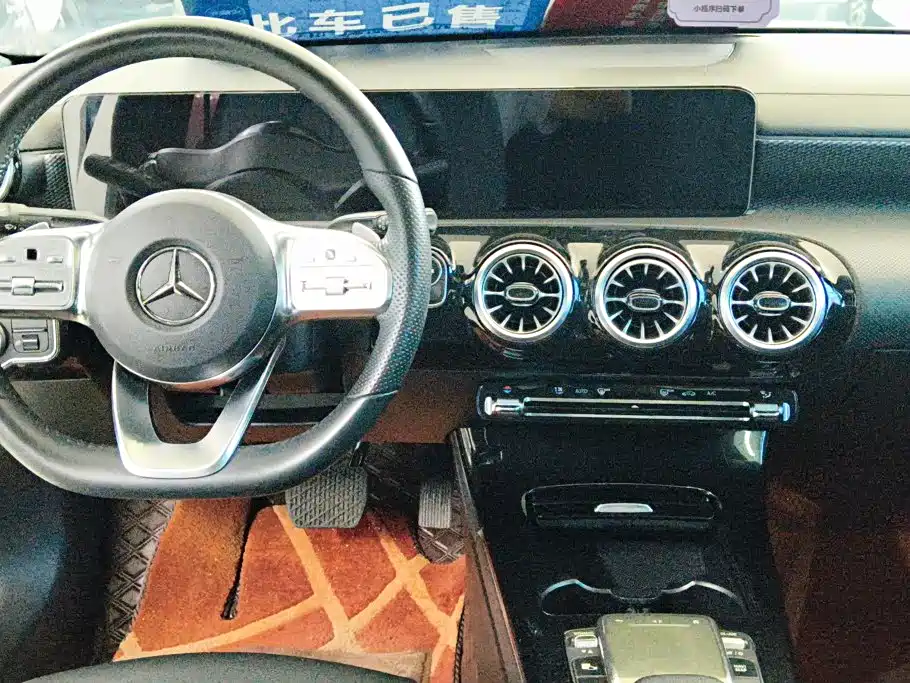 Mercedes-Benz A-Class — миниатюра 12