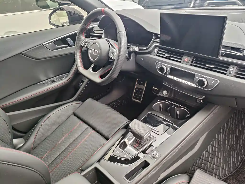 Audi A4L — миниатюра 8