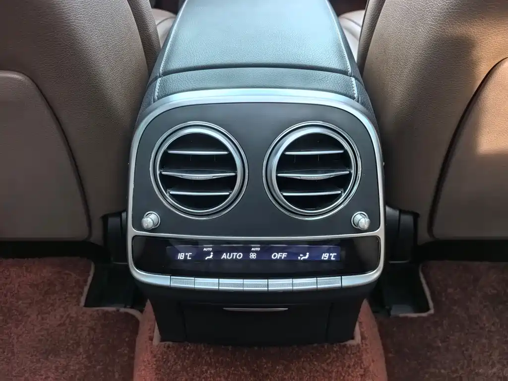 Mercedes-Benz S-Class — миниатюра 17