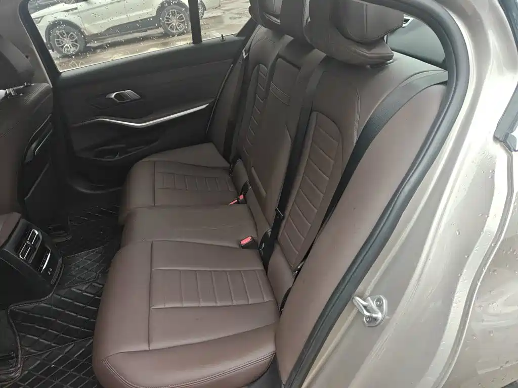 BMW 3 Series — миниатюра 18