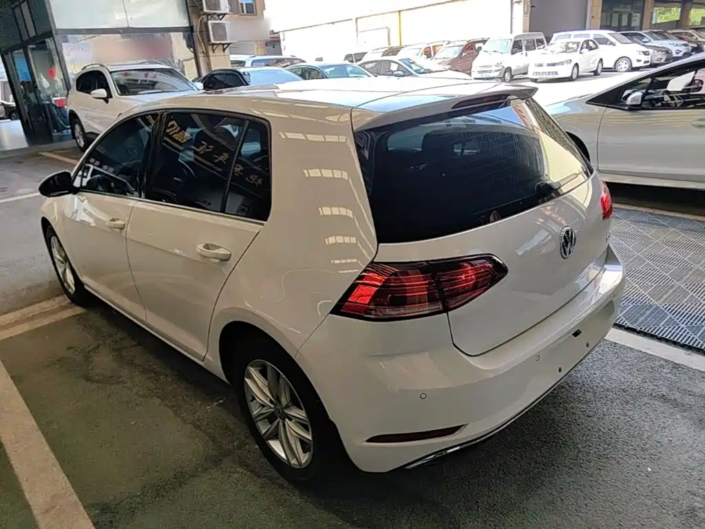Volkswagen Golf — миниатюра 5