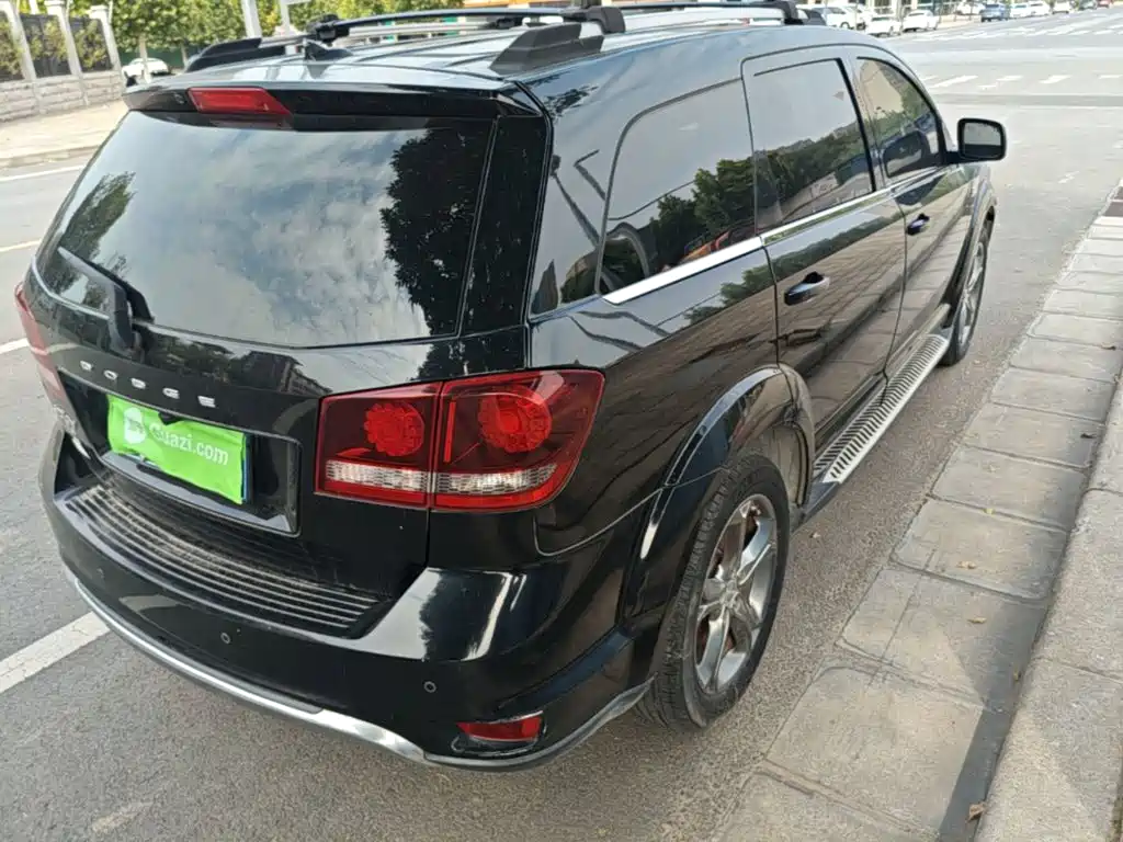 Dodge Journey — миниатюра 7