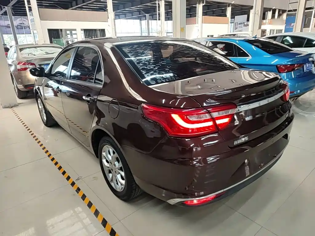 Geely Vision — миниатюра 5