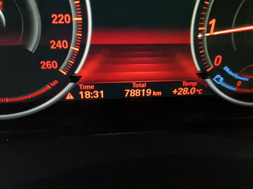 BMW 5 Series — миниатюра 5