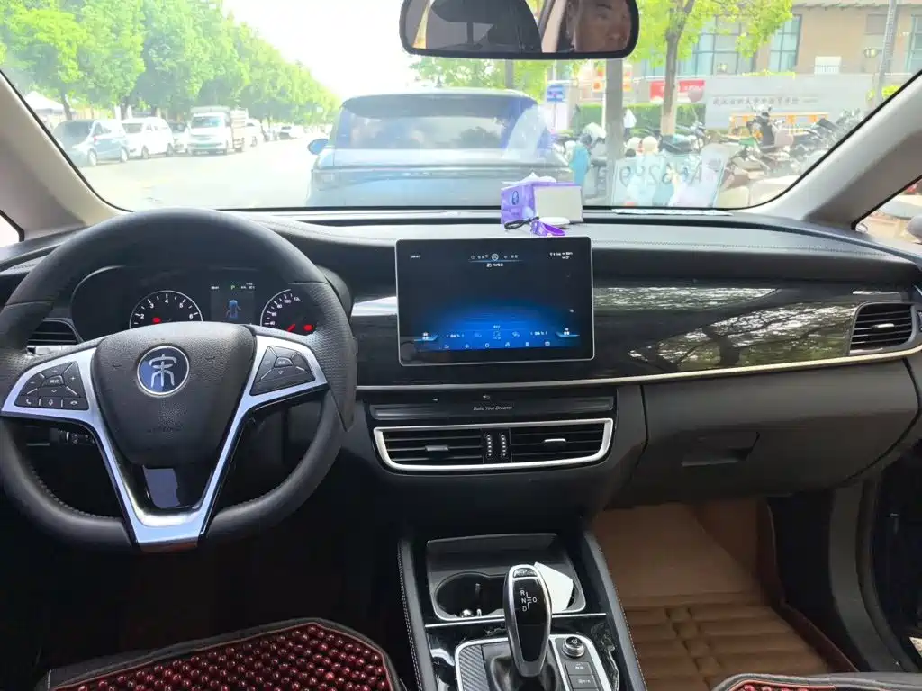 BYD MAX — миниатюра 14