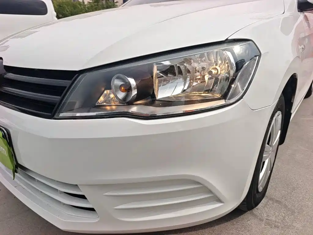 Volkswagen Jetta — миниатюра 24